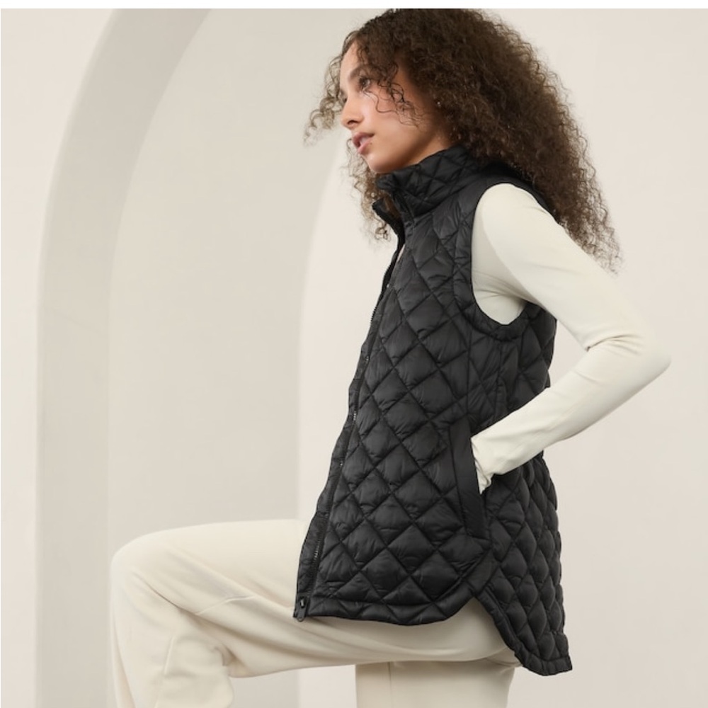 NWT Athleta Whisper Featherless Vest. XS